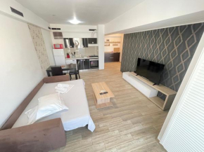 MAMAIA LAKE APARTMENTS